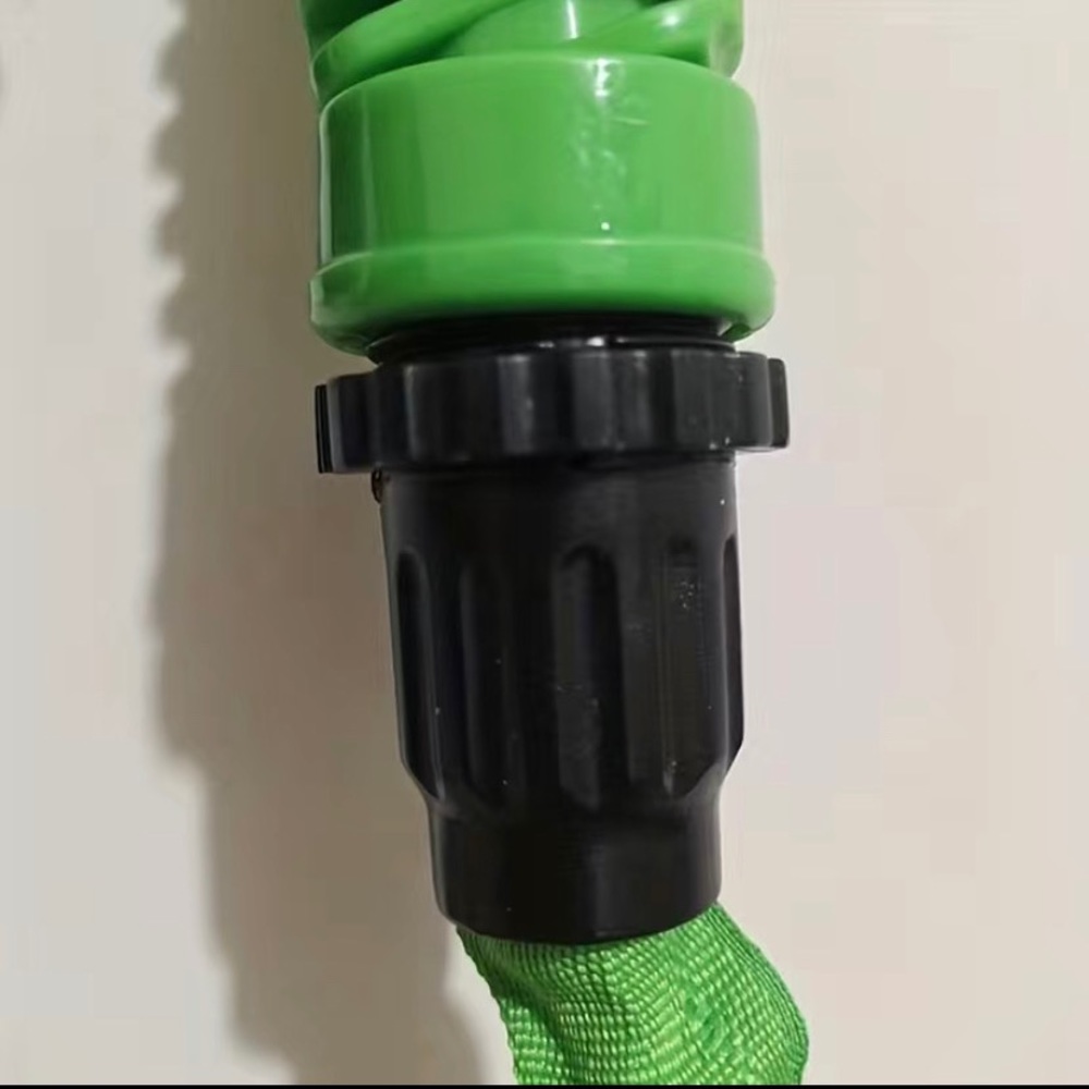 100 Feet Expandable Garden Hose with Multi-Function Spray Nozzle - Picture 7 of 7